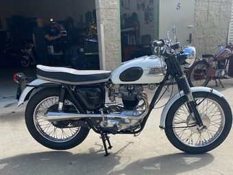 Triumph vintage 2024 bikes for sale