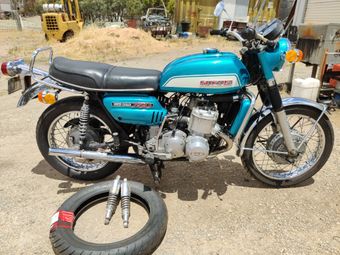 Suzuki GT750: Suzuki's big wet triple - Old Bike Australasia